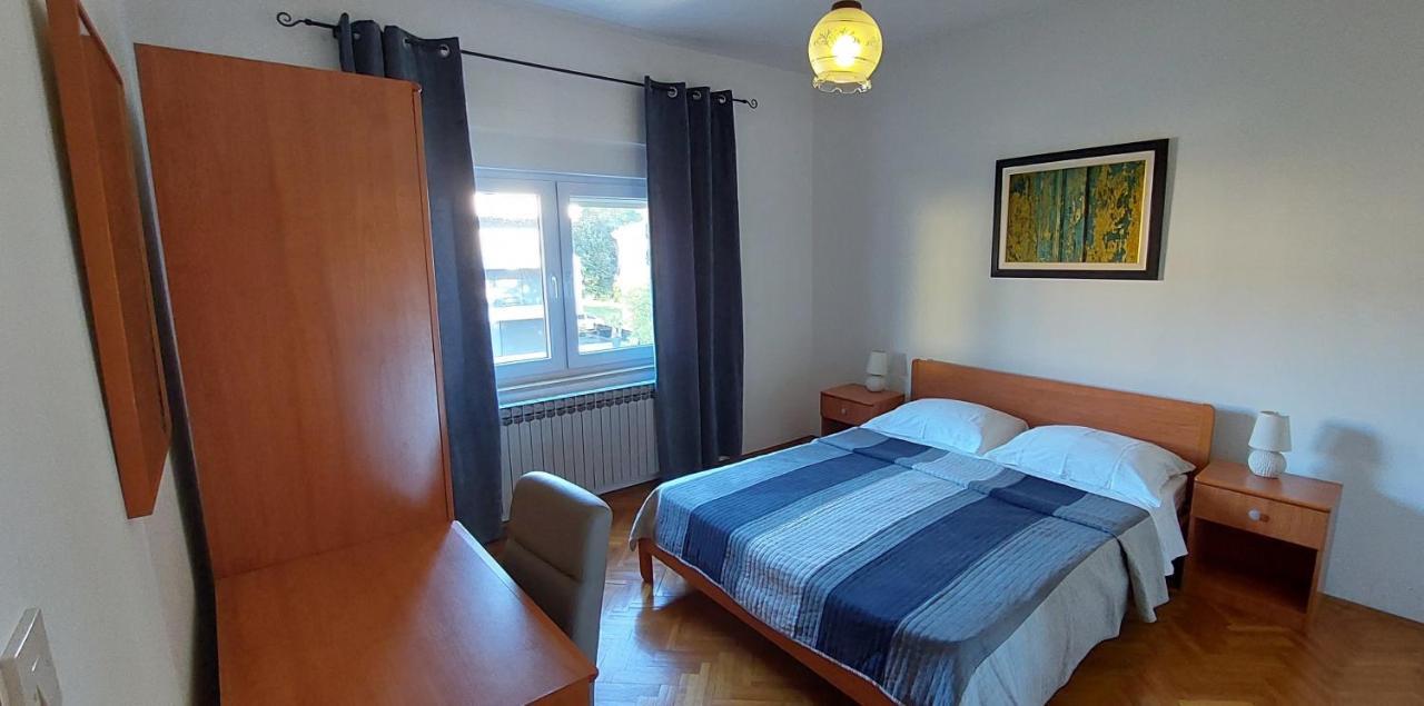 Villa Salvia Rooms And Apartments โรวีน ภายนอก รูปภาพ
