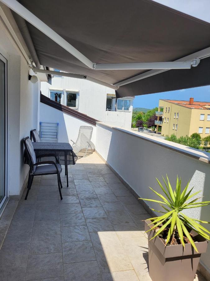 Villa Salvia Rooms And Apartments โรวีน ภายนอก รูปภาพ