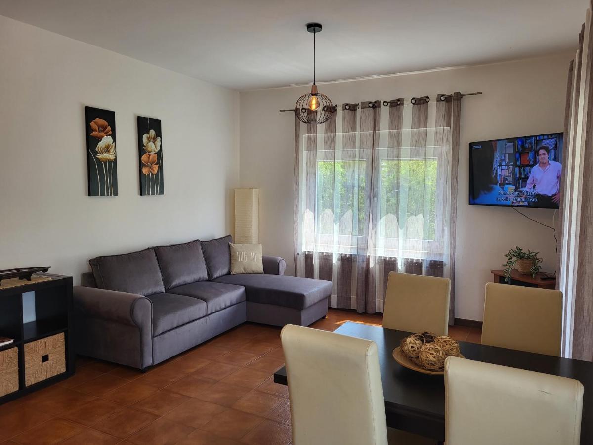 Villa Salvia Rooms And Apartments โรวีน ภายนอก รูปภาพ