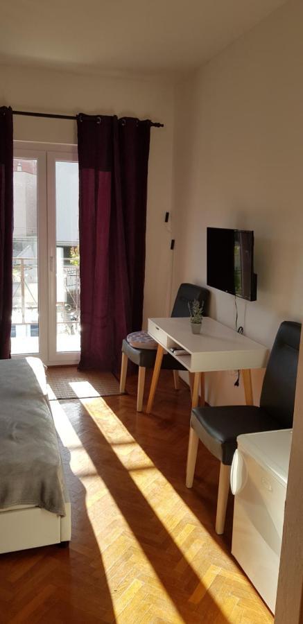 Villa Salvia Rooms And Apartments โรวีน ภายนอก รูปภาพ